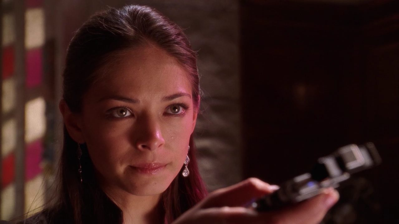 >Kristin Kreuk