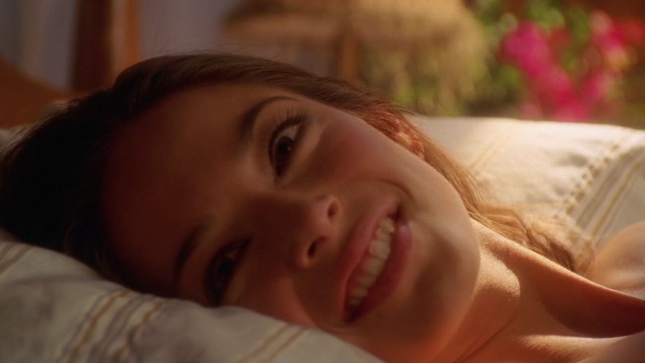 >Kristin Kreuk