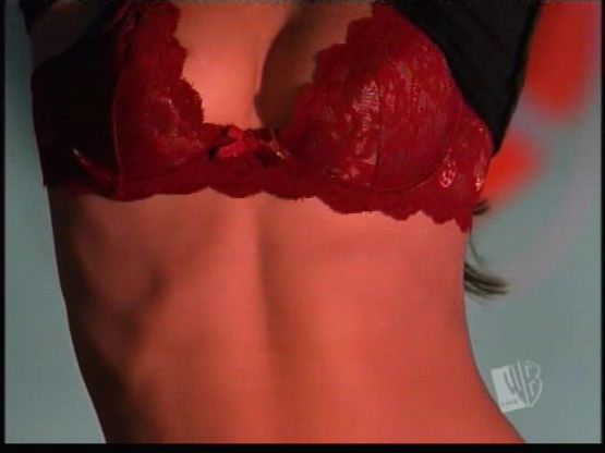 >Kristin Kreuk