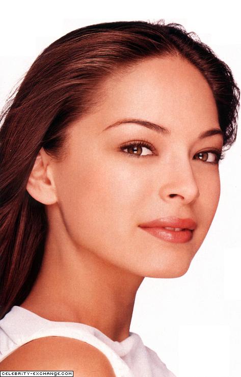 >Kristin Kreuk
