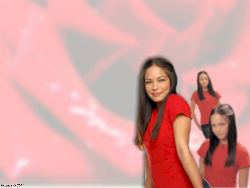 >Kristin Kreuk
