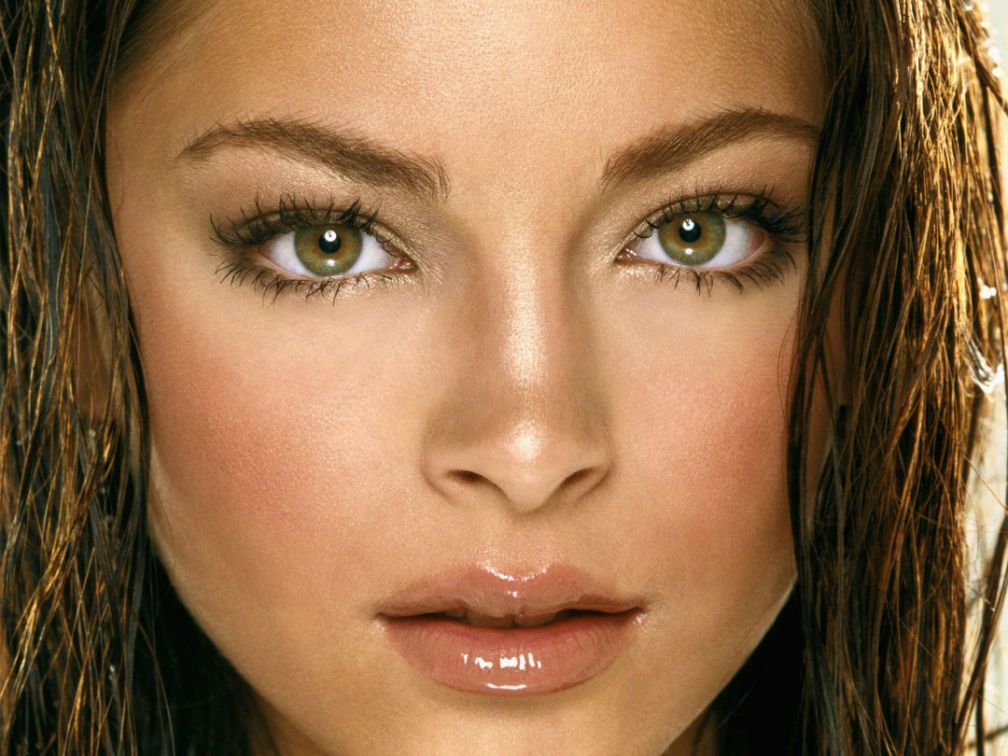 >Kristin Kreuk