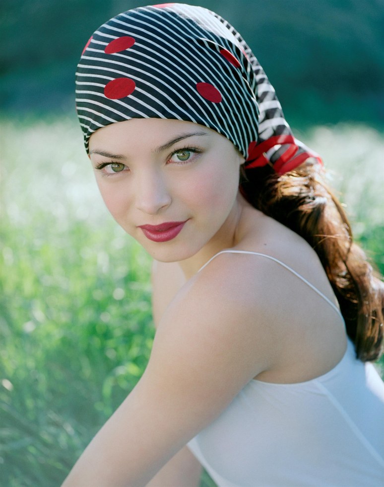 >Kristin Kreuk