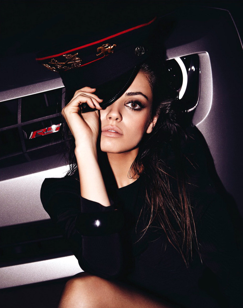 >Mila Kunis