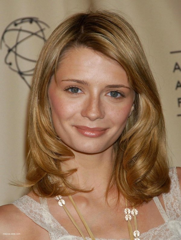 >Mischa Barton
