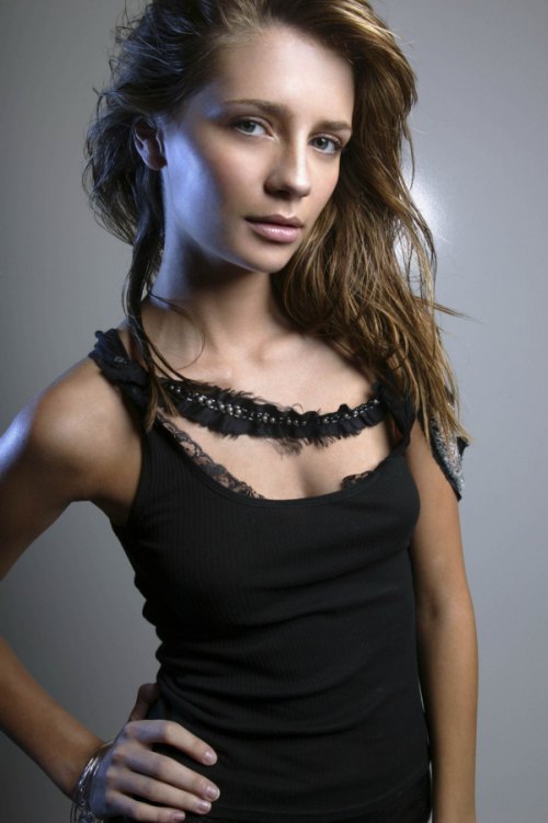 >Mischa Barton