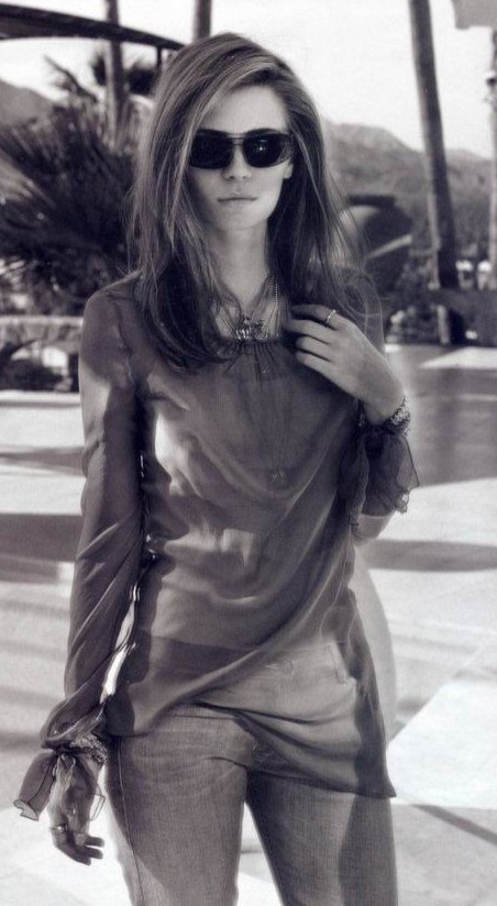 >Mischa Barton