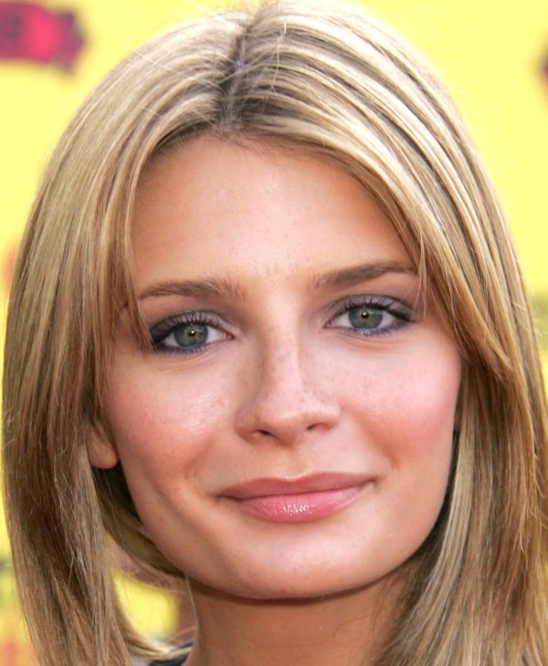 >Mischa Barton