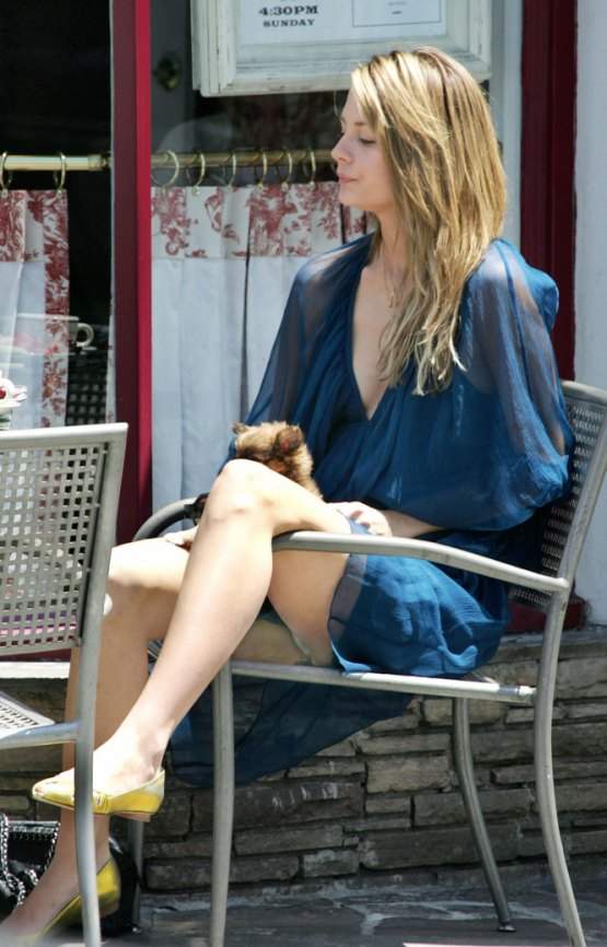 >Mischa Barton