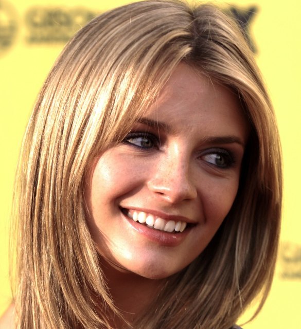 >Mischa Barton