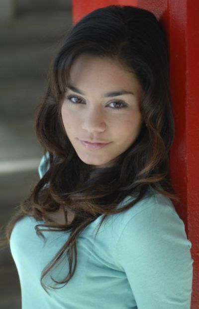 >Vanessa Anne Hudgens