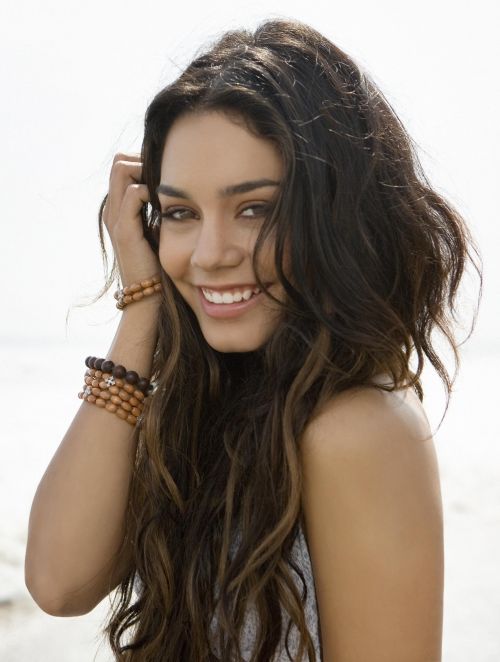 >Vanessa Anne Hudgens