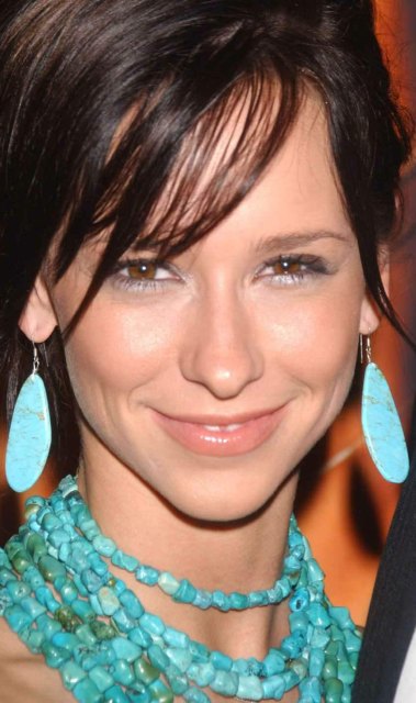Jennifer Love Hewitt