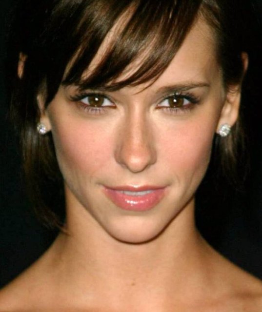 Jennifer Love Hewitt